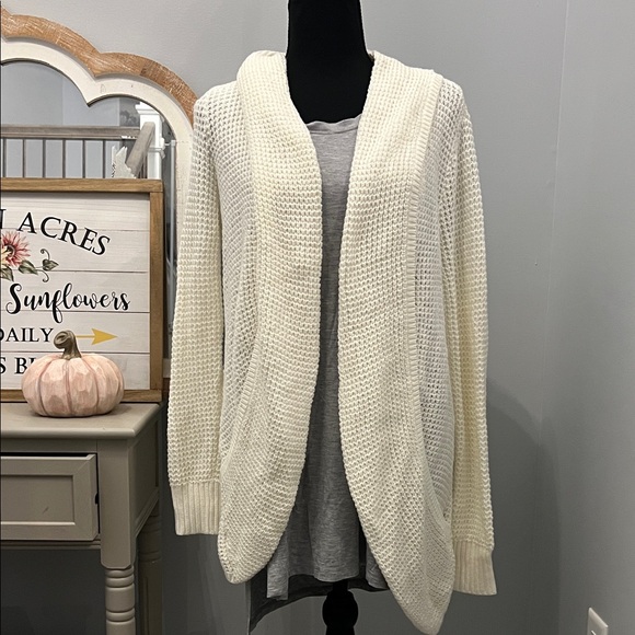 Market & Spruce Sweaters - Market & Spruce Off-White Cardigan NWOT Stitch Fix
